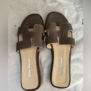 Leather sandals - new!